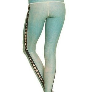 💫⭐️Teeki Blue Moon Phase Hot Pant Leggings🌙💫